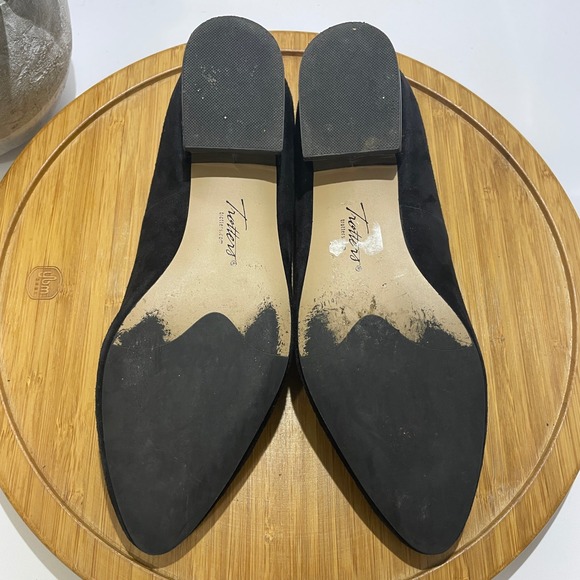 Trotters Estee Black Suede Pointed Toe Chunky Kitten Heel Nubuck Pumps Size 7.5M - Picture 7 of 9